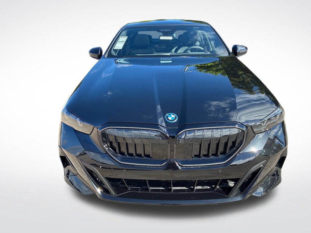 New 2027 BMW 550e xDrive w/ Executive Package AWD/4WD image 8