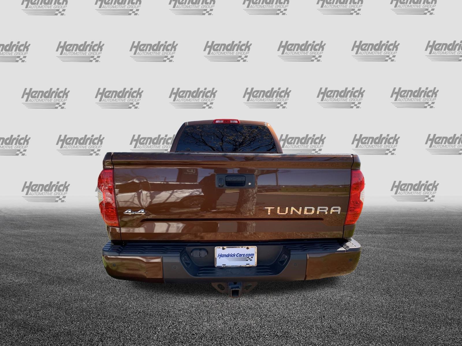Used 2017 Toyota Tundra Limited w/ Limited Premium Package image 9