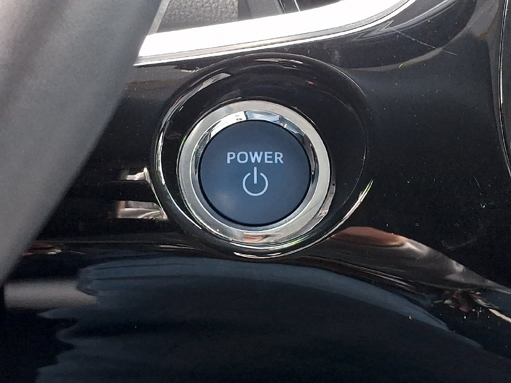 Used 2018 Toyota Prius Four w/ Advanced Technology Package FWD image 23