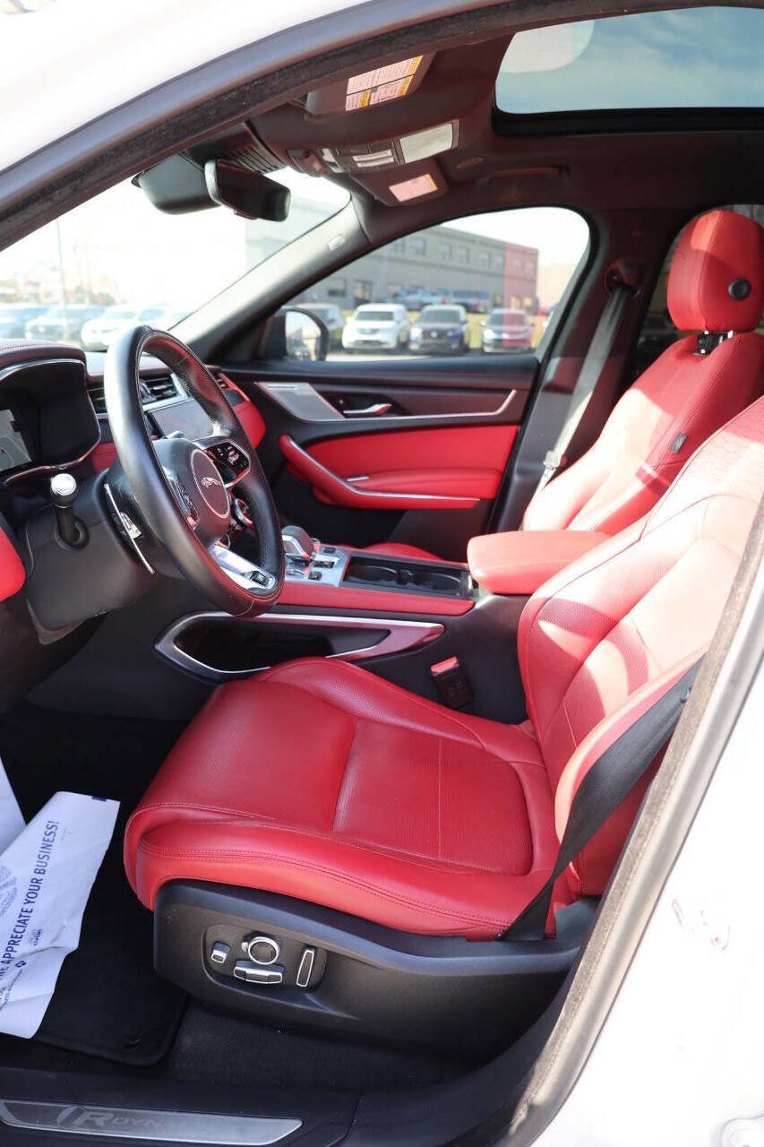 Used 2021 Jaguar F-PACE R-Dynamic S image 13