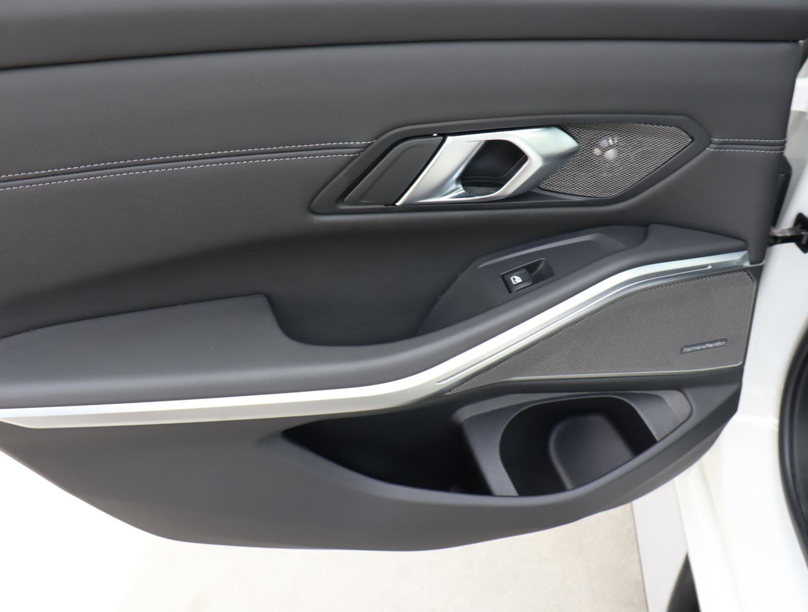 Used 2024 BMW M3 Competition w/ Executive Package image 12