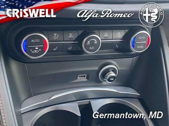 New 2025 Alfa Romeo Stelvio Sprint image 31