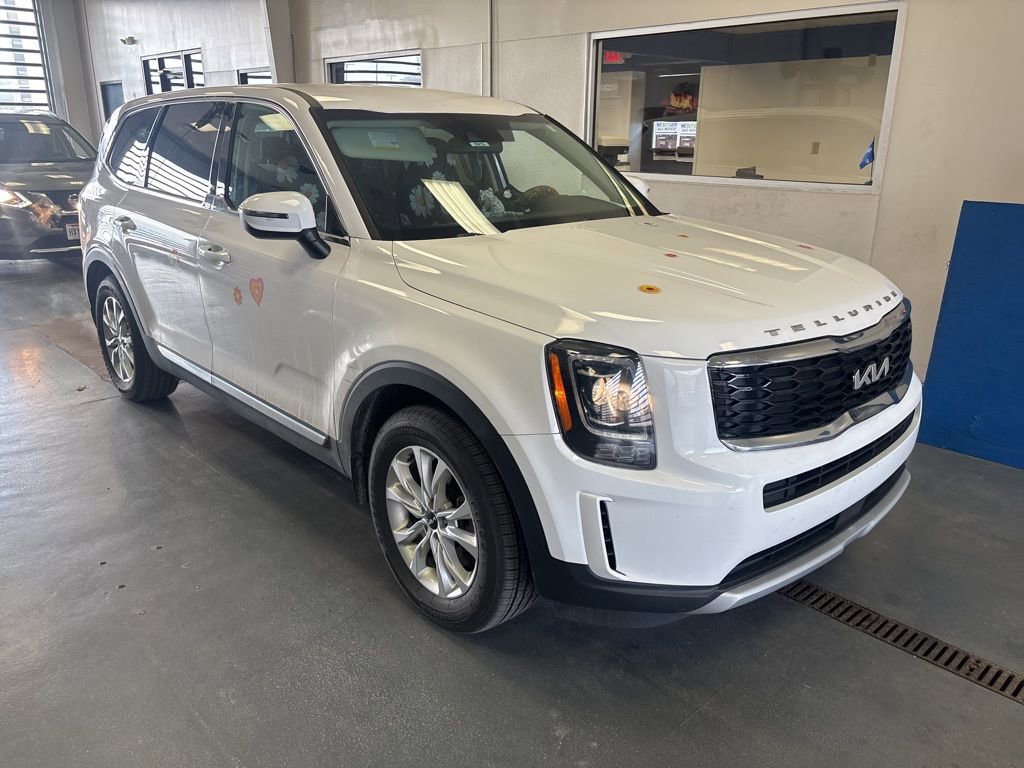 Used 2022 Kia Telluride LX image 5