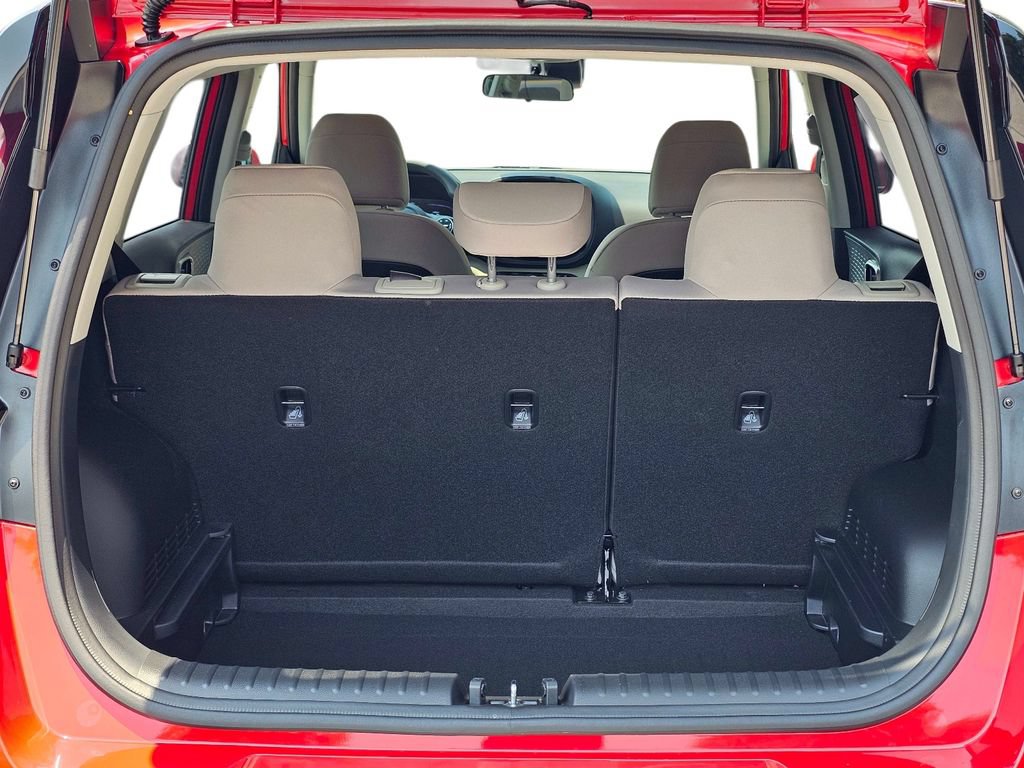 Certified 2024 Kia Soul LX w/ Option Group 015 FWD image 12