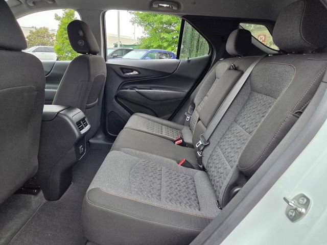 Used 2024 Chevrolet Equinox LT FWD image 11