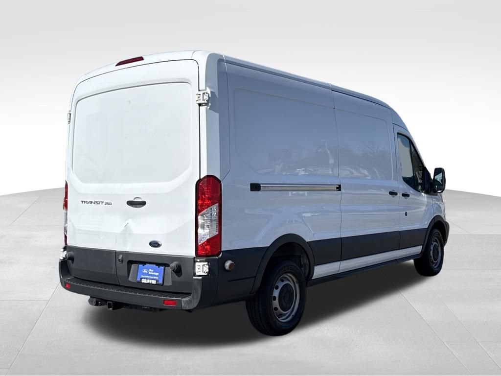 Certified 2017 Ford Transit 250 148 Medium Roof image 5