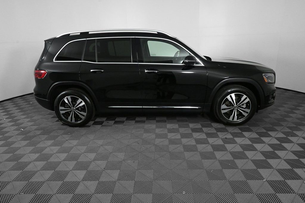 Used 2025 Mercedes-Benz GLB 250 image 25