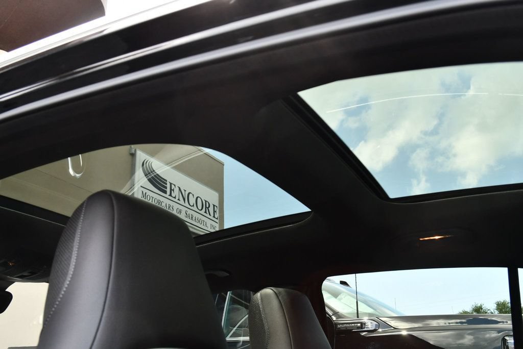 Used 2018 Mercedes-Benz GLA 250 4MATIC image 60