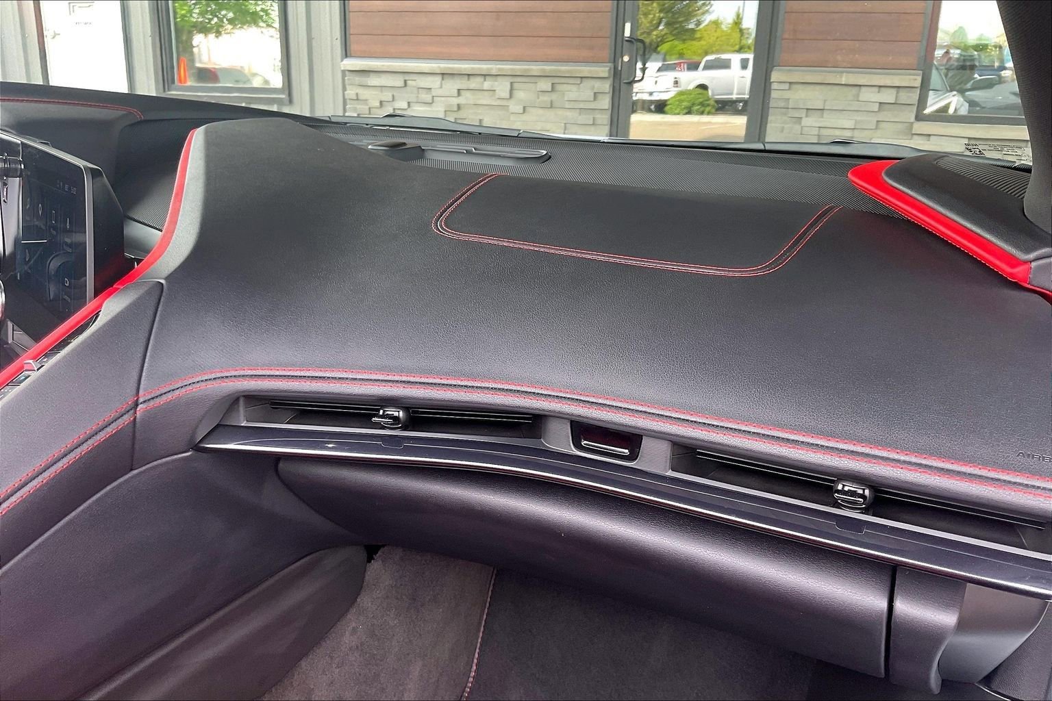 Used 2024 Chevrolet Corvette Stingray Preferred Conv w/ Stealth Interior Trim Package RWD image 20