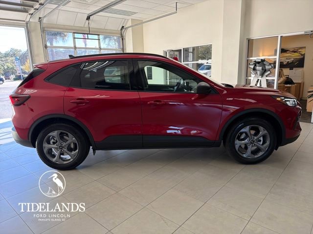 New 2026 Ford Escape ST-Line w/ Tech Pack #1 FWD image 9
