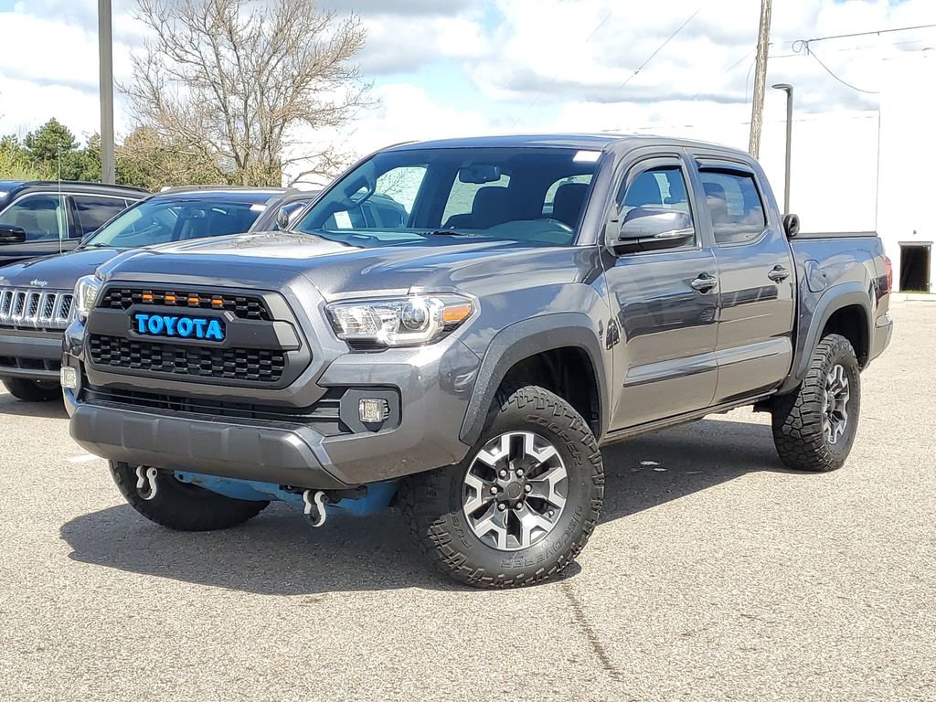 Used 2016 Toyota Tacoma TRD Off-Road w/ Towing Package AWD/4WD image 29