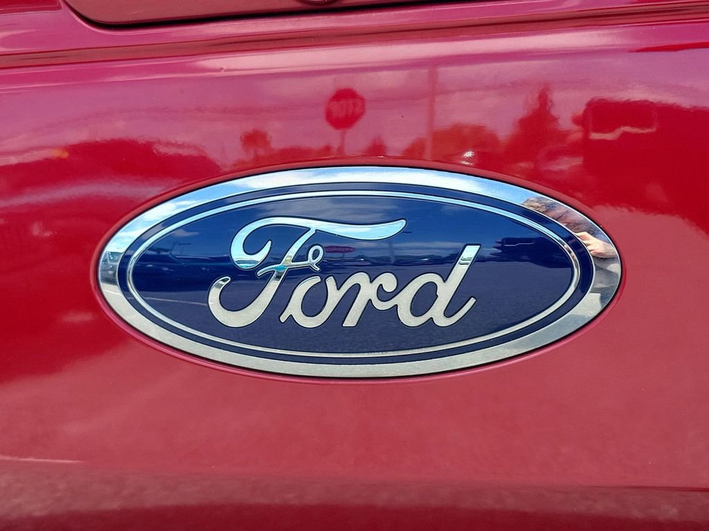 Used 2018 Ford F150 Lariat w/ Equipment Group 502A Luxury RWD image 9