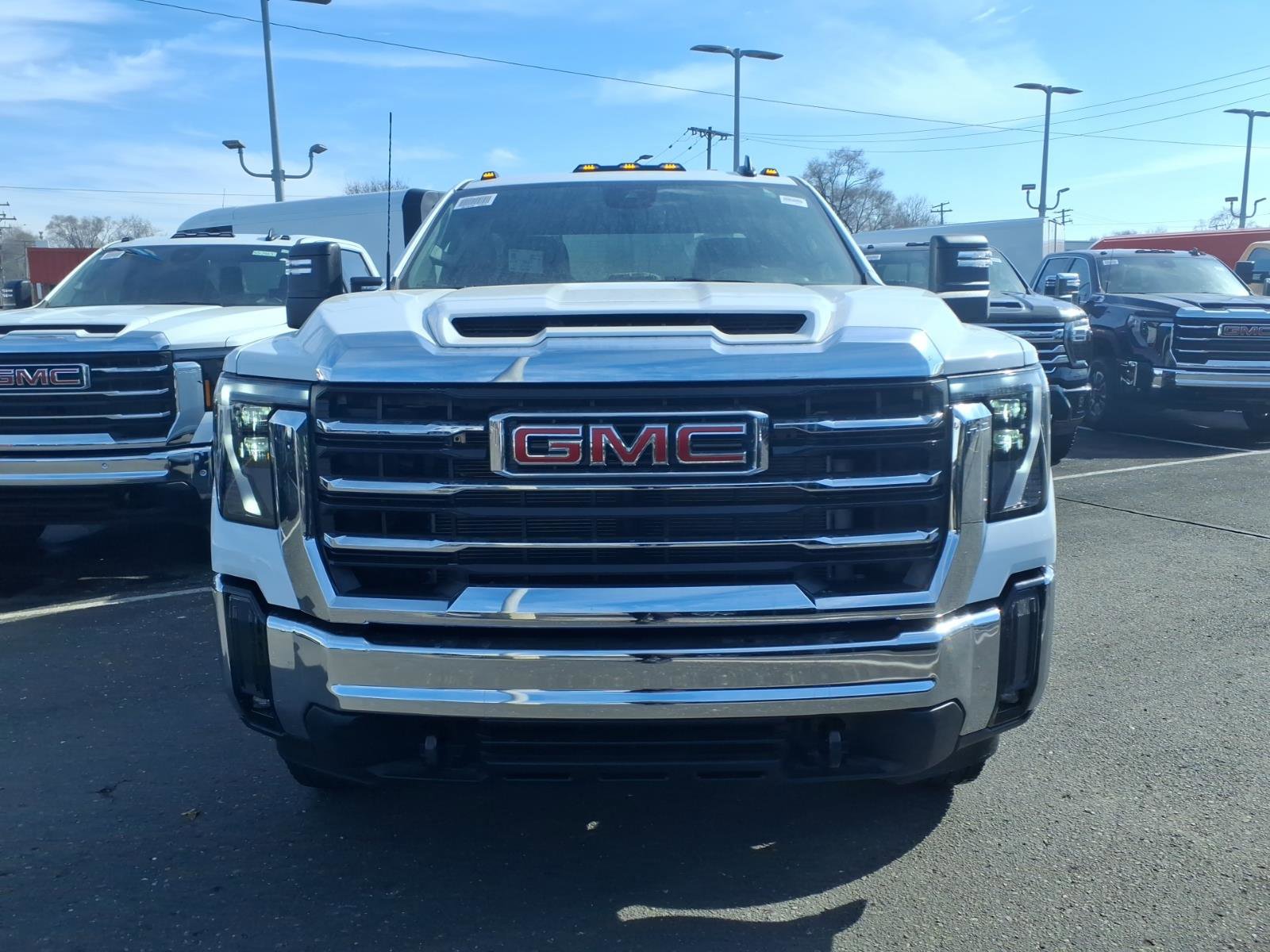 New 2026 GMC Sierra 3500 SLE w/ SLE Value Package image 2