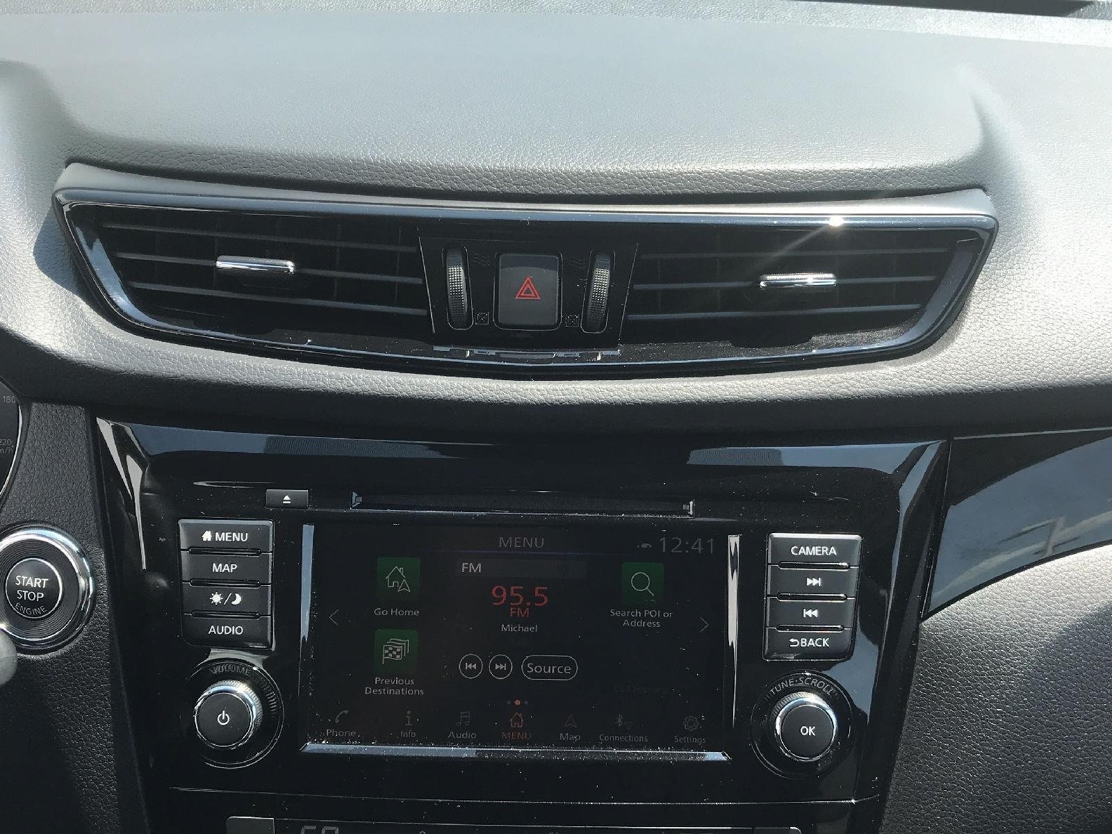 Used 2022 Nissan Rogue Sport SL AWD/4WD image 9