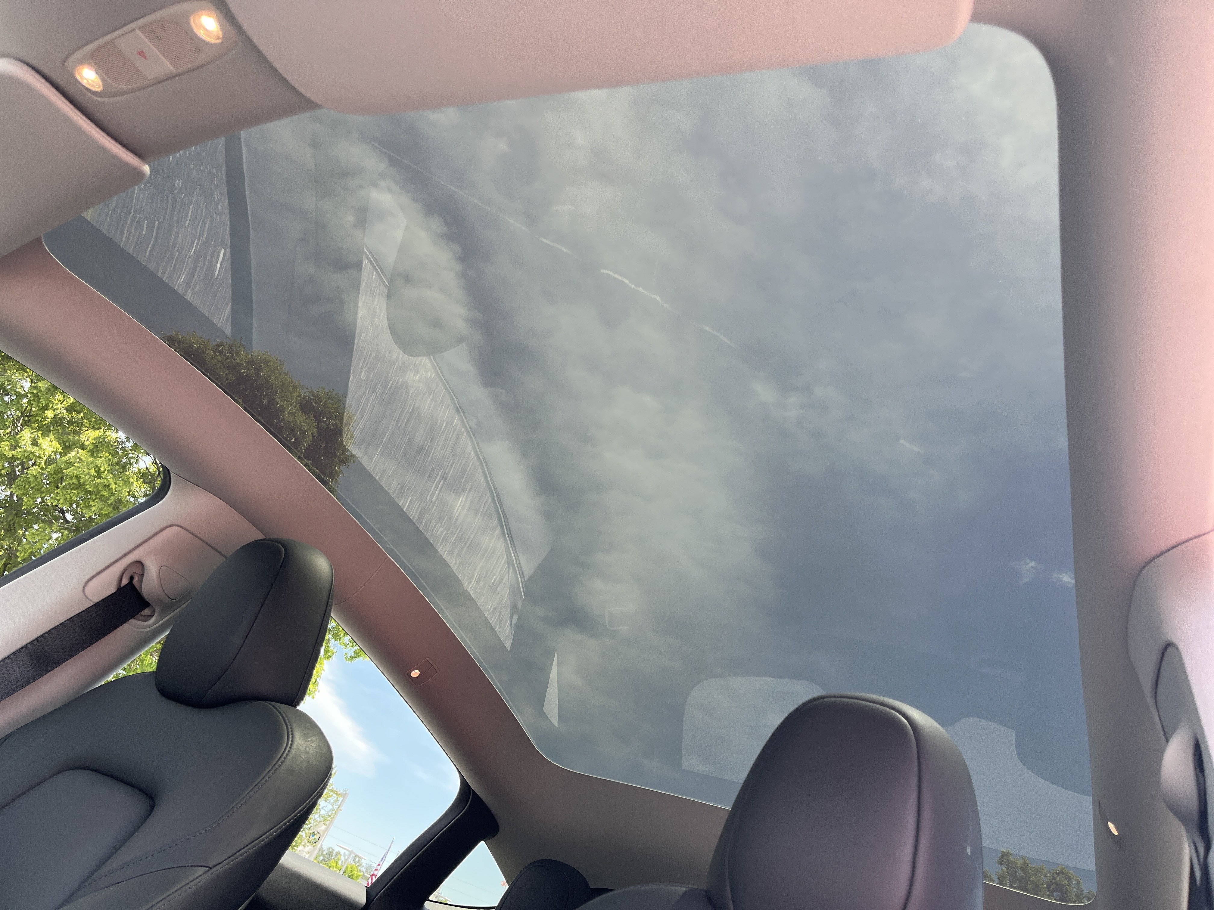 Used 2024 Tesla Model Y Long Range AWD/4WD image 13