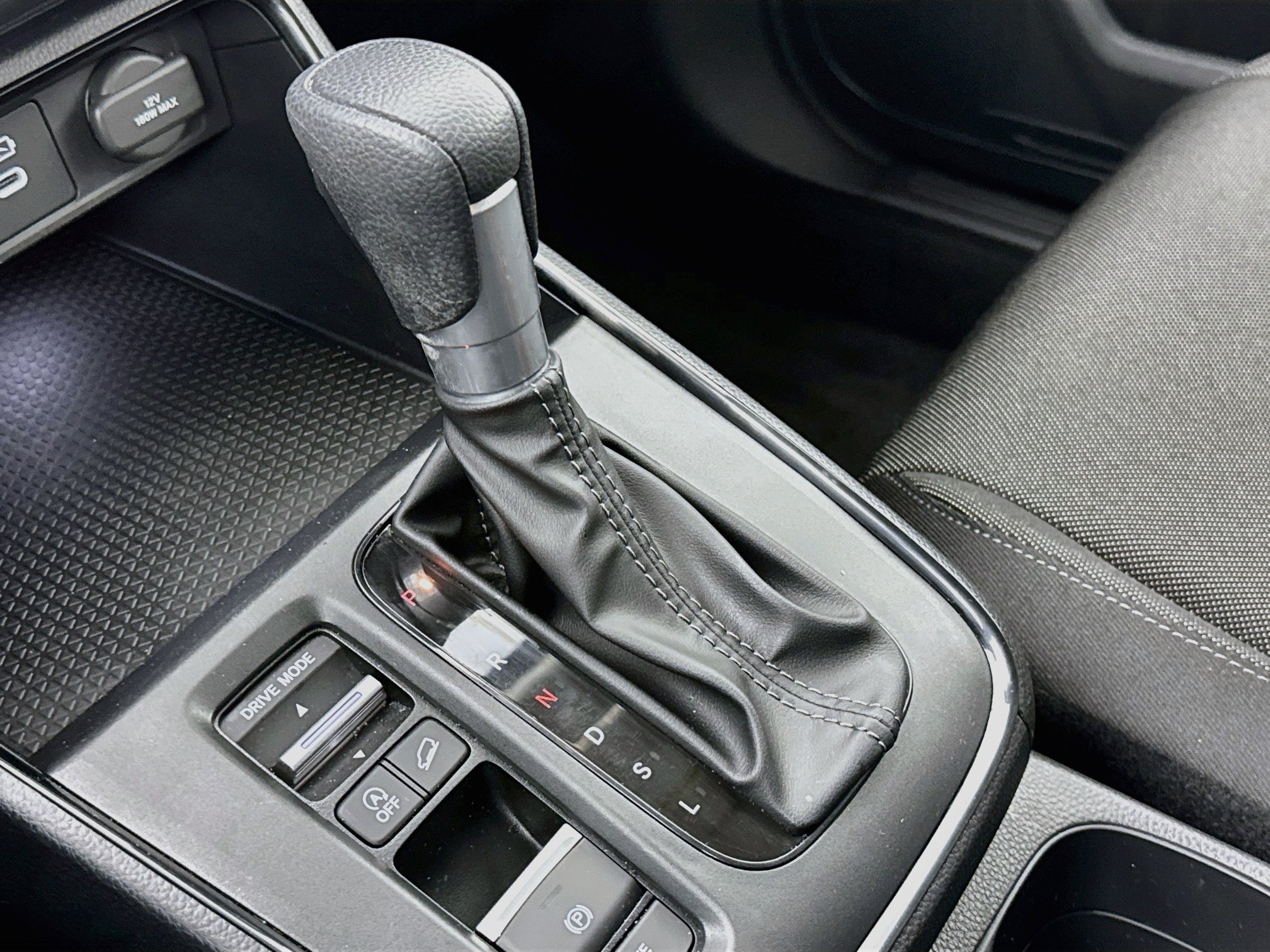 Certified 2025 Honda CR-V EX image 16
