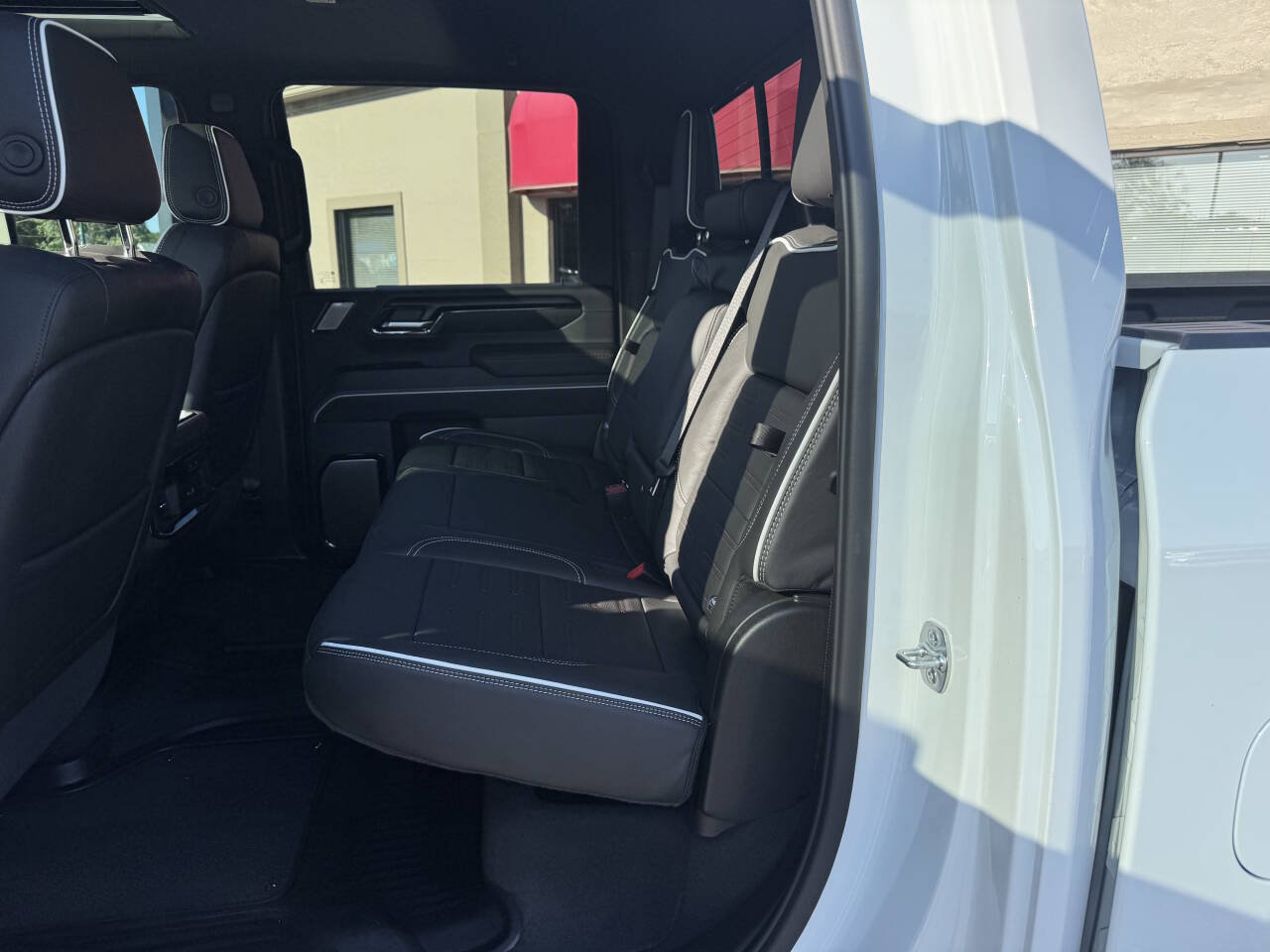 Used 2026 GMC Sierra 2500 AT4X AWD/4WD image 9