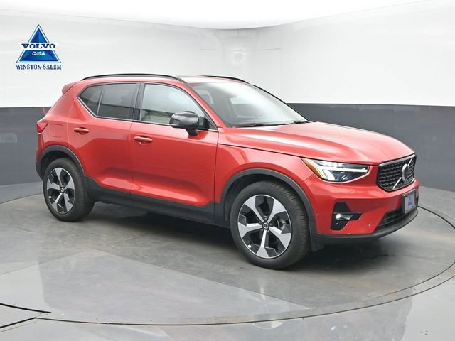 Used 2023 Volvo XC40 B5 Plus w/ Driver Assist Package
