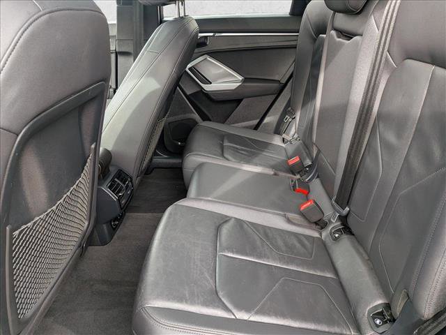 Used 2020 Audi Q3 2.0T Premium image 17