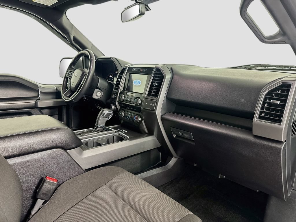 Used 2017 Ford F150 XLT w/ Equipment Group 302A Luxury AWD/4WD image 29