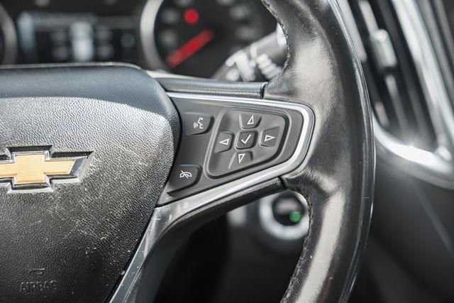 Used 2018 Chevrolet Equinox LT w/ Sun & Infotainment Package image 26