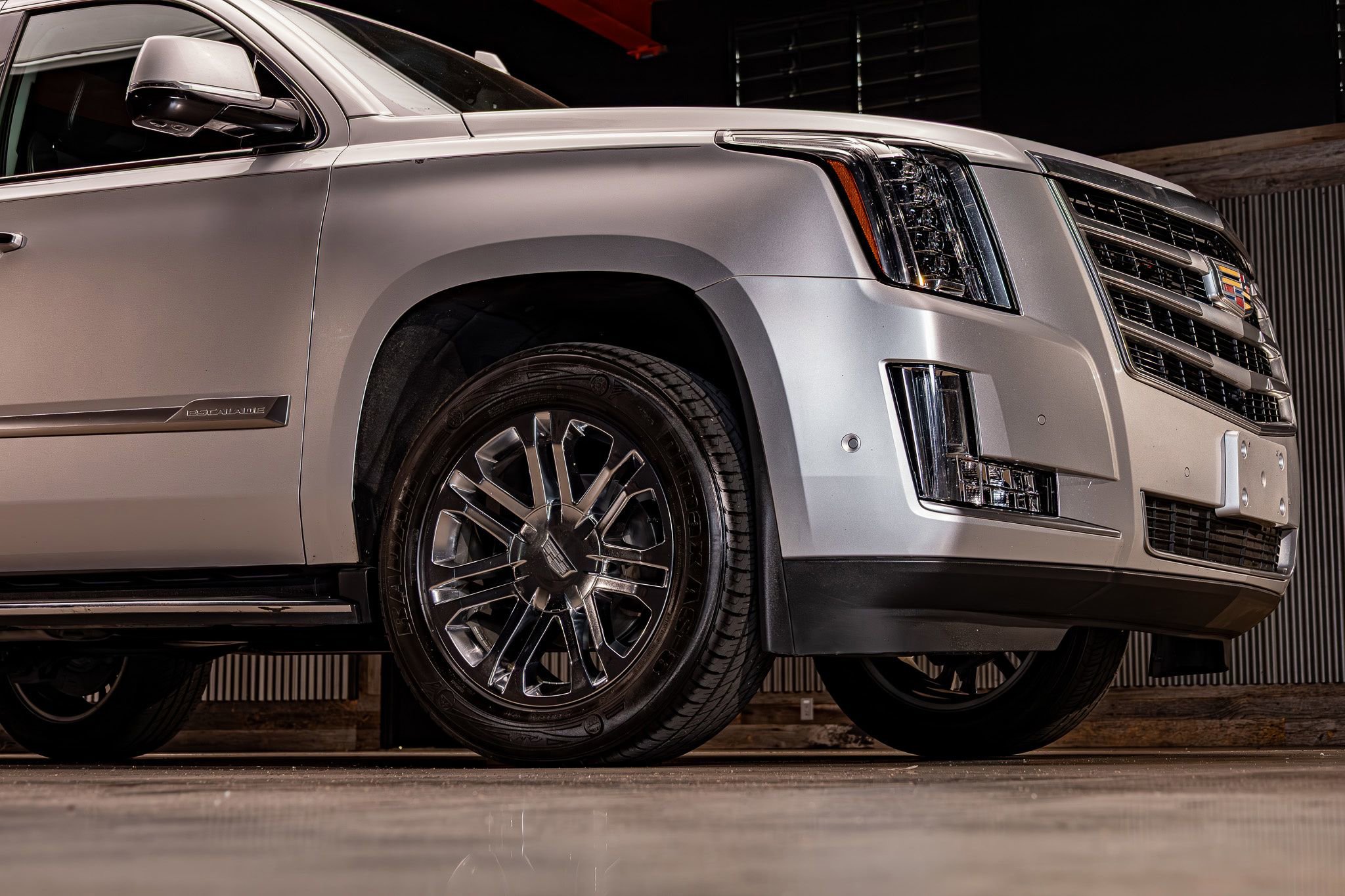 Used 2020 Cadillac Escalade 2WD image 11