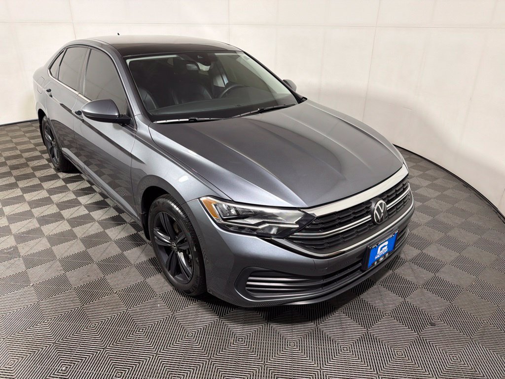 Certified 2024 Volkswagen Jetta SE w/ Panoramic Sunroof Package