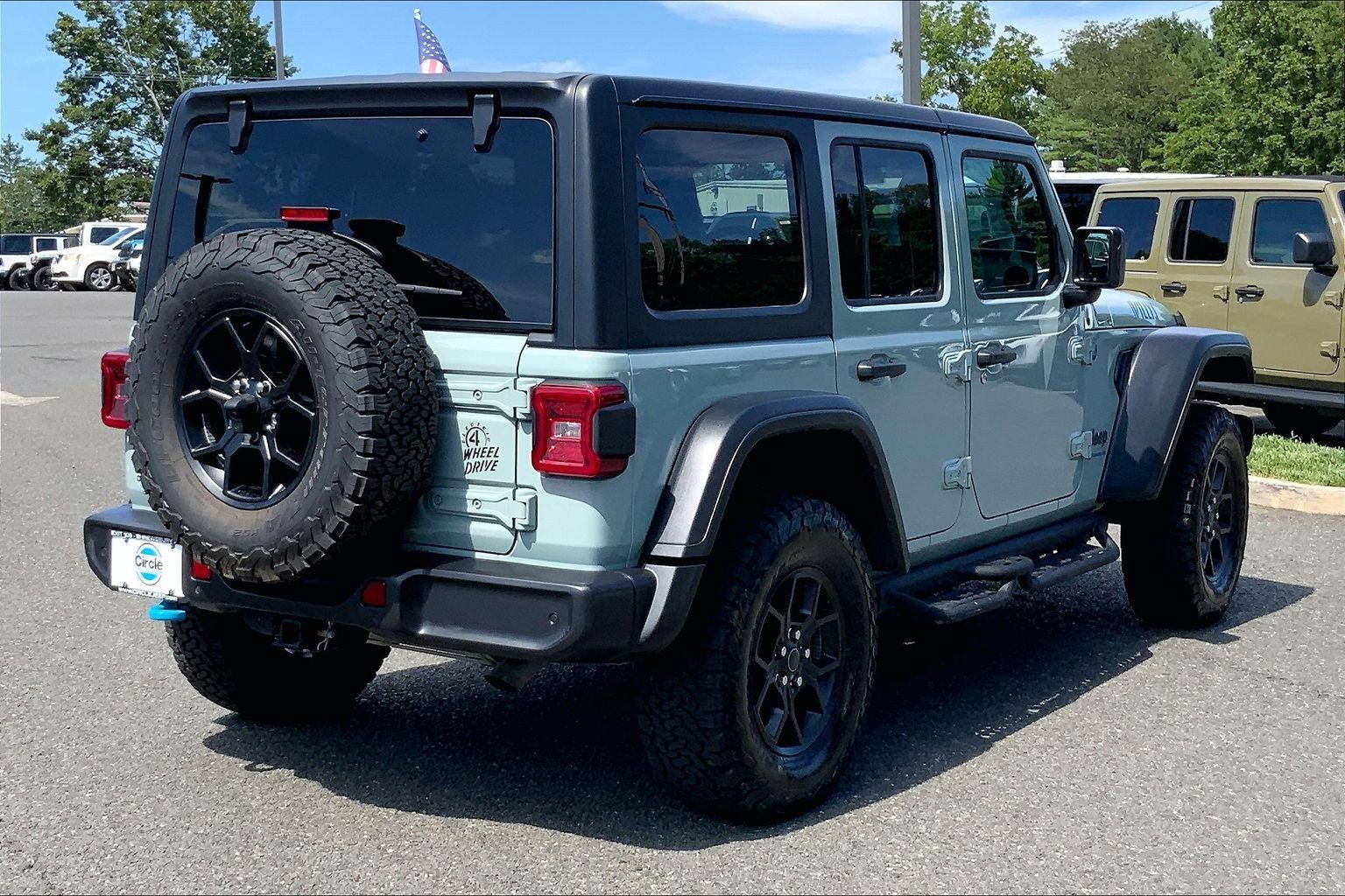 Used 2024 Jeep Wrangler Unlimited AWD/4WD image 10