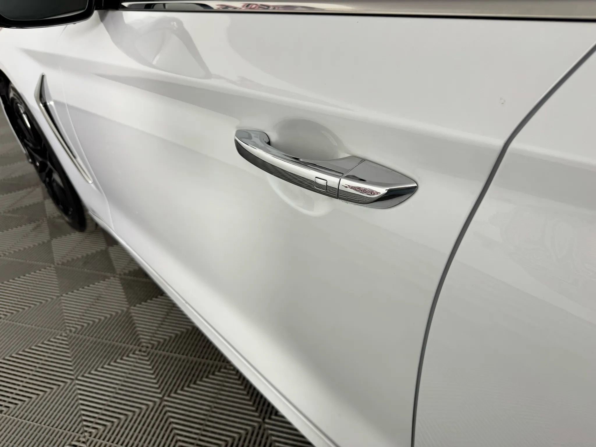 Used 2019 Genesis G70 2.0T Advanced w/ Elite Package image 27