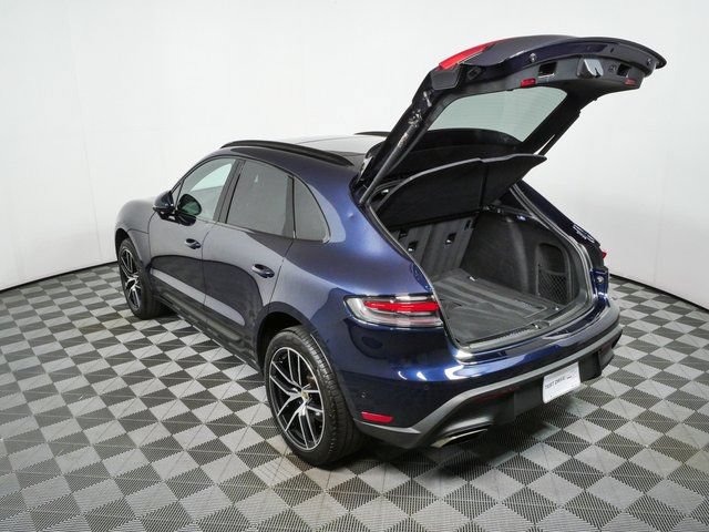 Certified 2023 Porsche Macan Turbo AWD/4WD image 34