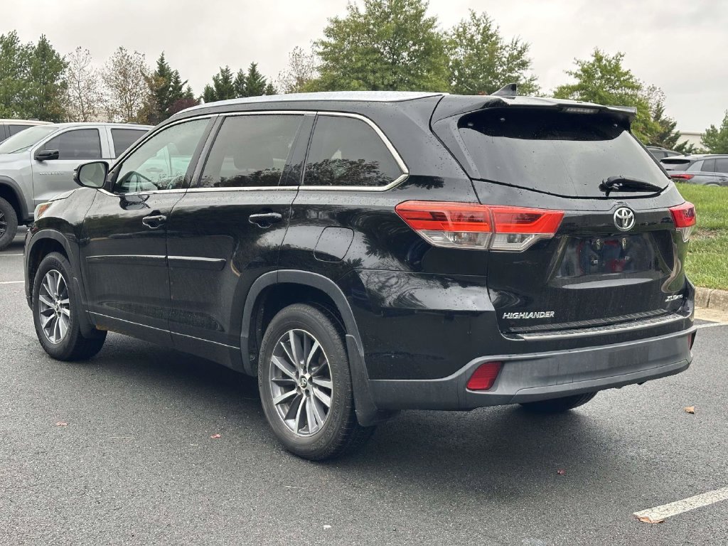 Used 2018 Toyota Highlander XLE w/ Protection Package #3 AWD/4WD image 23