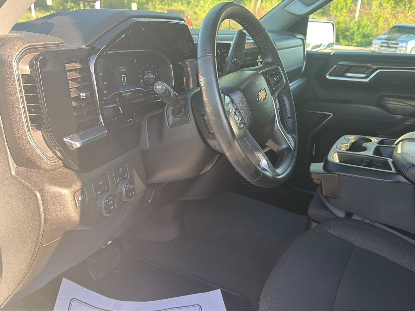Used 2025 Chevrolet Silverado 1500 LT w/ Work Truck Package AWD/4WD image 13