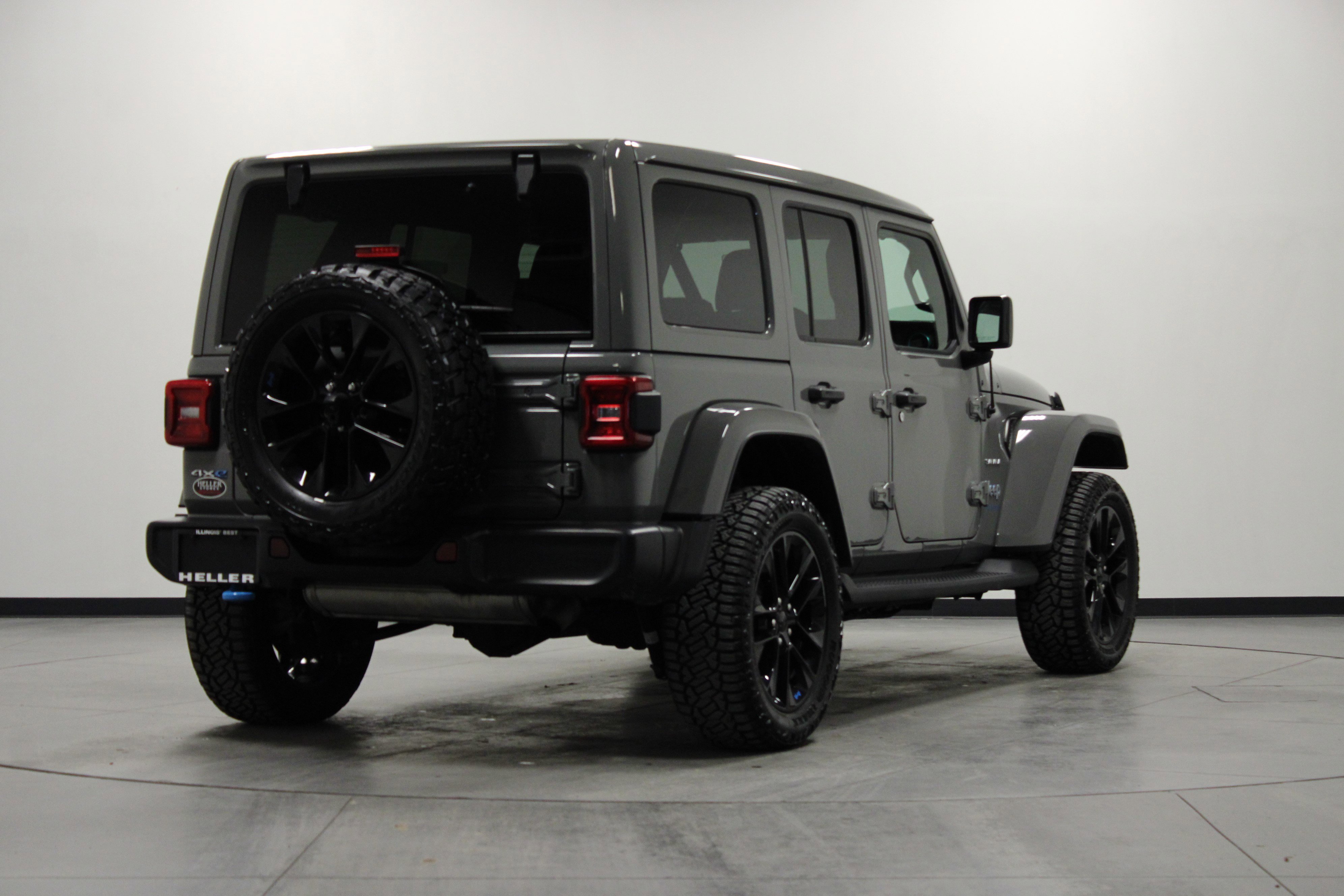 Used 2022 Jeep Wrangler Unlimited Sahara image 4