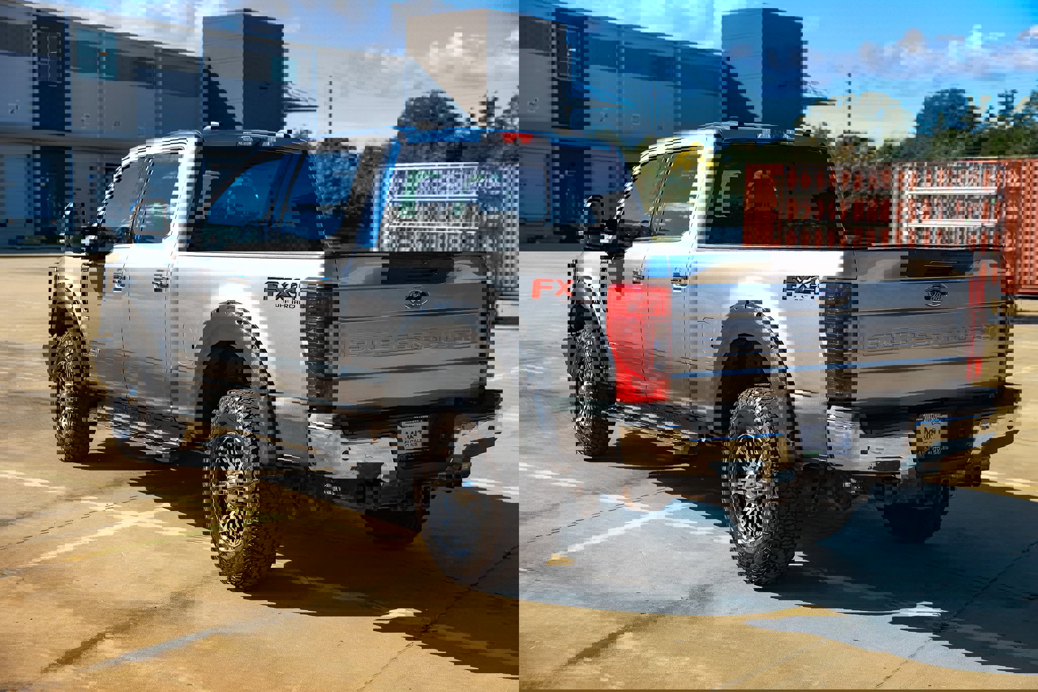 Used 2021 Ford F350 Lariat w/ Lariat Ultimate Package image 10