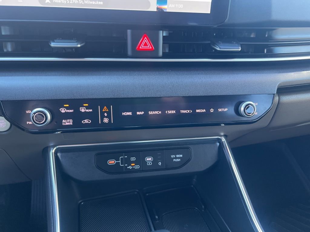 Certified 2025 Kia Carnival EX image 55