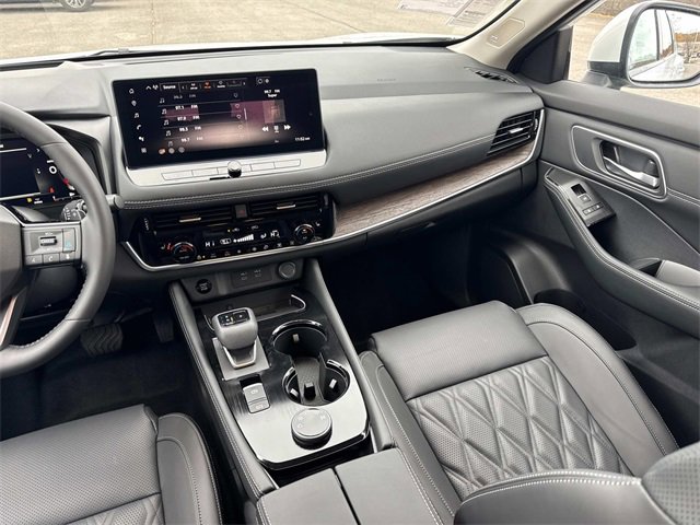 New 2026 Nissan Rogue Platinum w/ Platinum Premium Package image 18