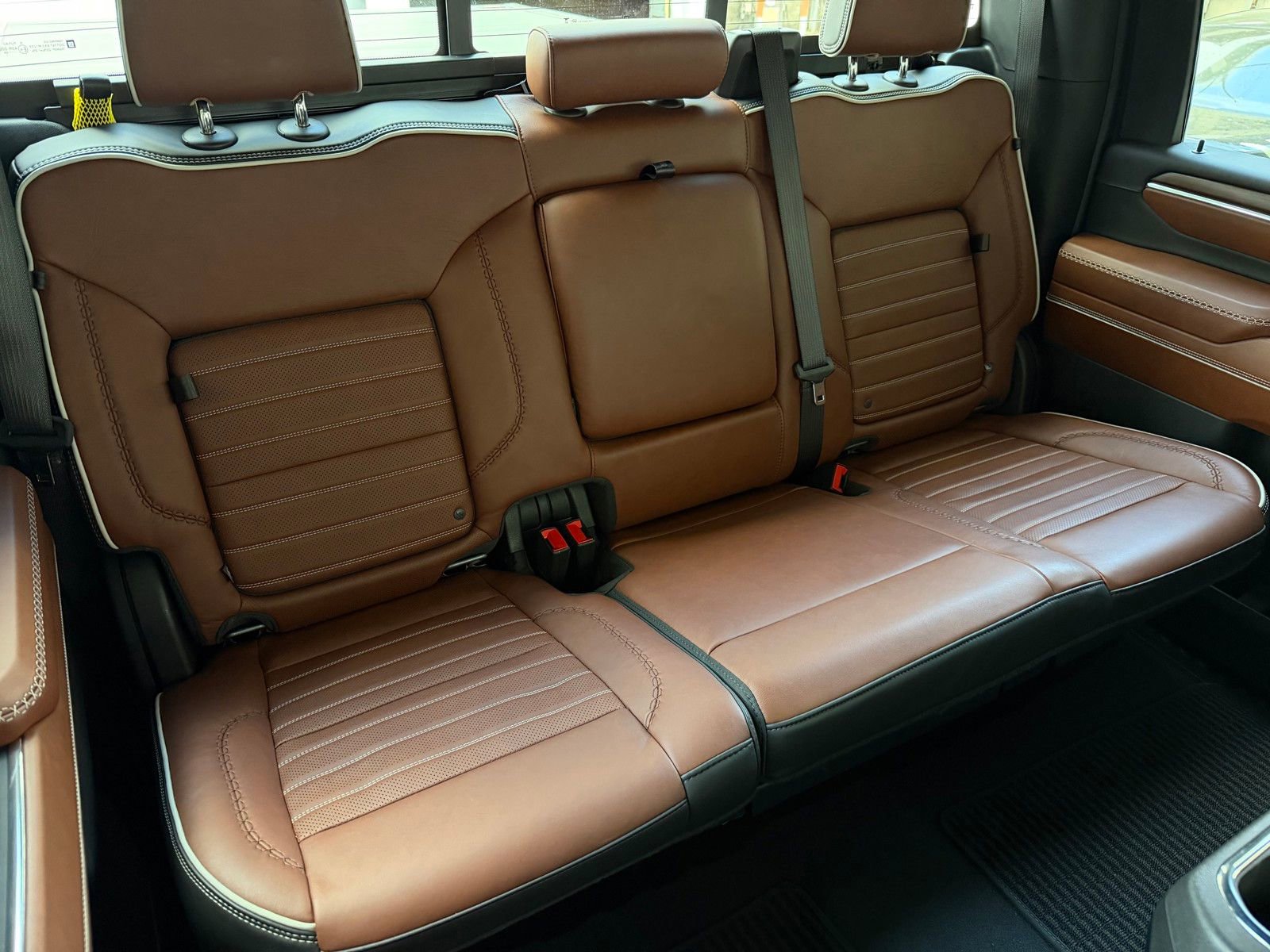 Used 2024 GMC Sierra 2500 Denali Ultimate image 25