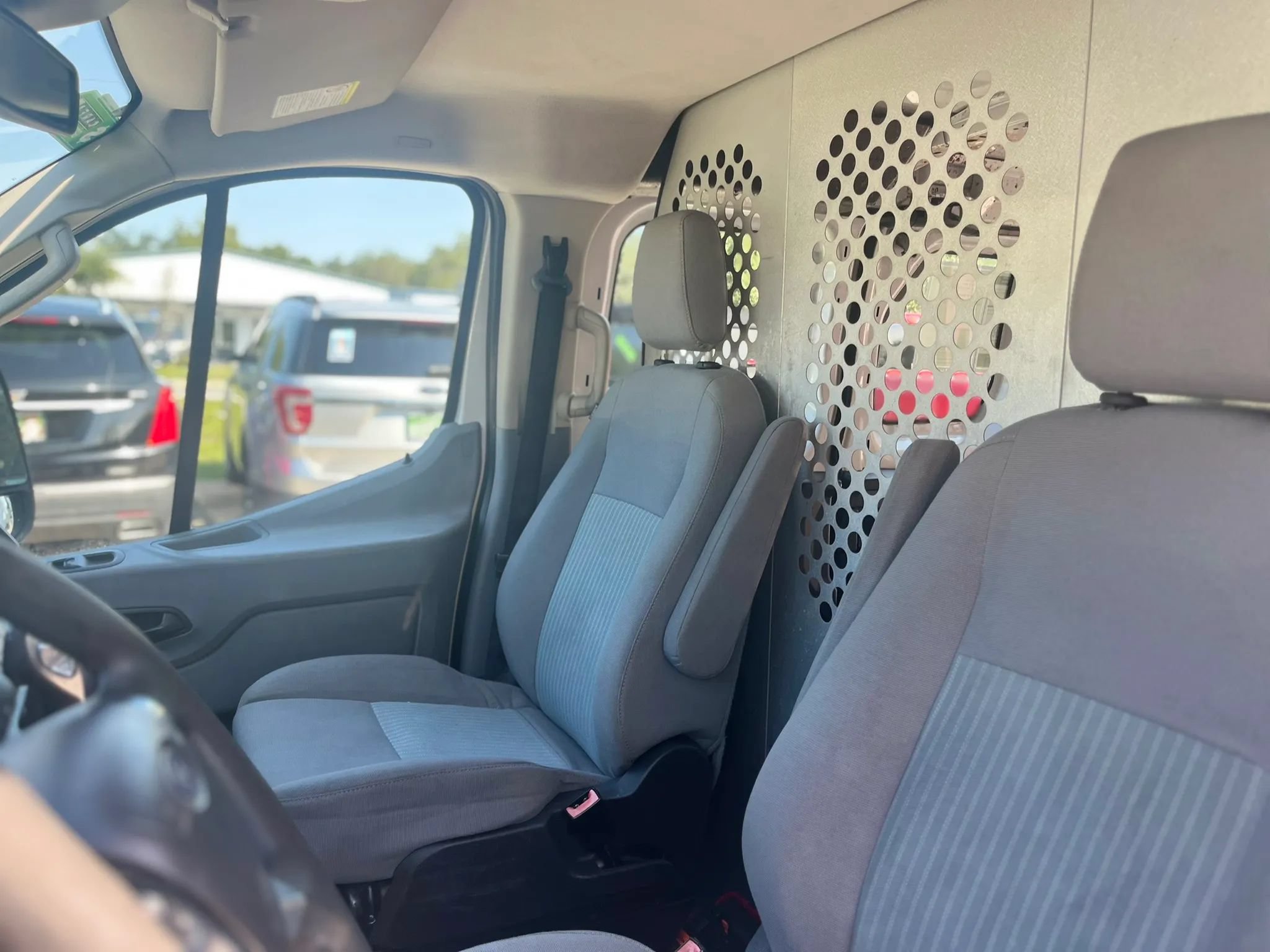 Used 2016 Ford Transit 250 130 Low Roof w/ Exterior Upgrade Package RWD image 10