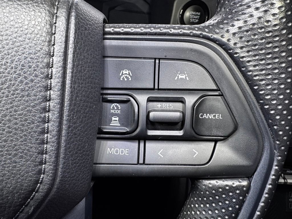 Certified 2025 Toyota Tacoma SR5 AWD/4WD image 28