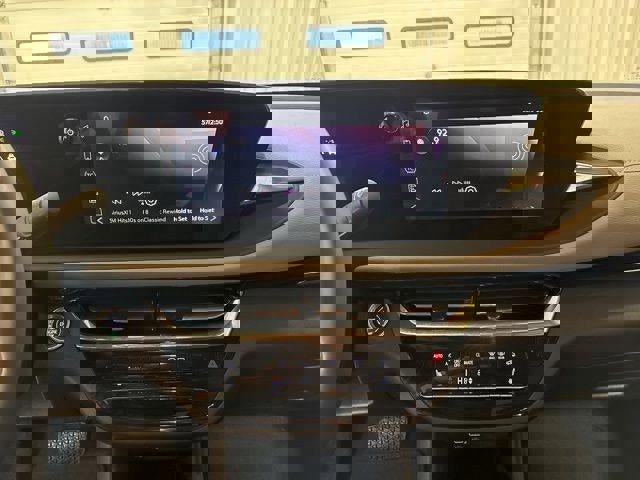 Used 2025 Buick Envista Avenir image 18