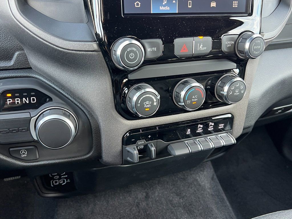 New 2026 RAM 1500 Express image 22