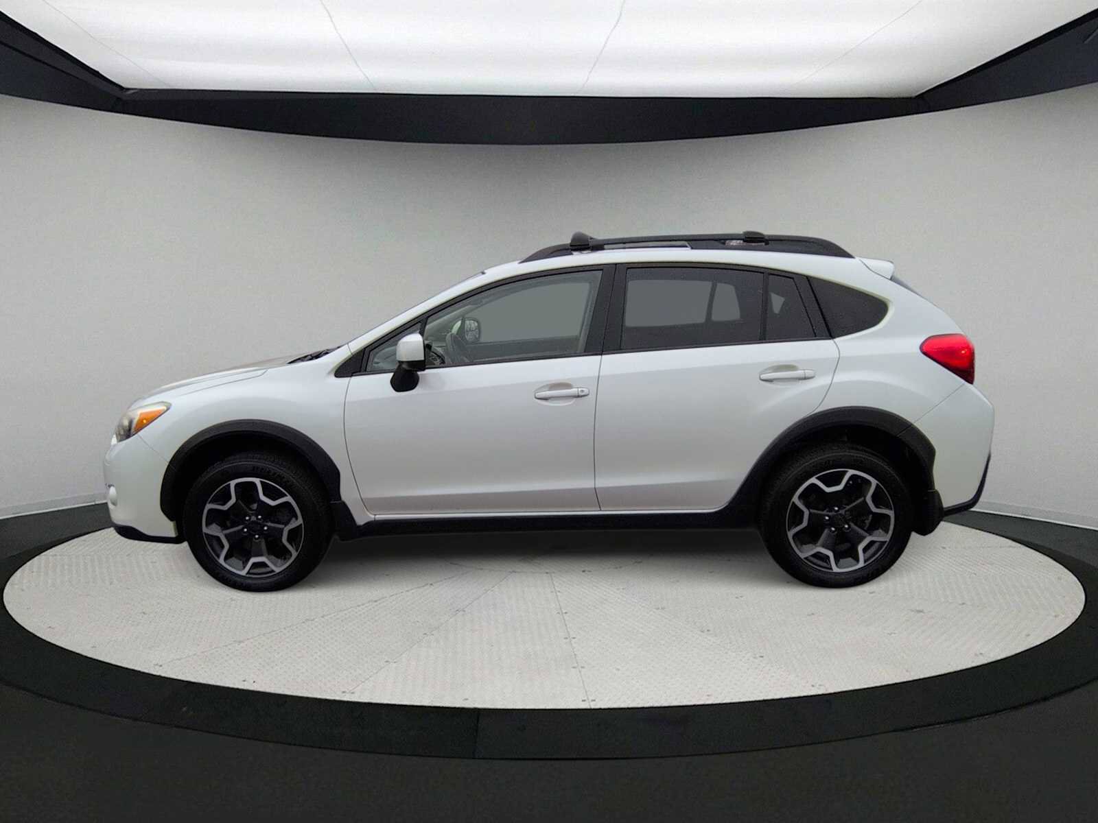 Used 2014 Subaru Crosstrek 2.0i Premium w/ Moonroof Package image 5