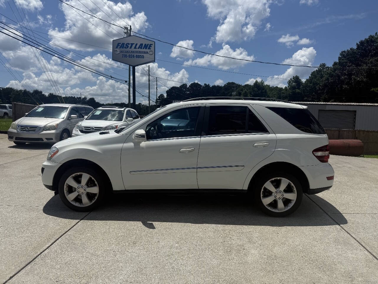 Used 2011 Mercedes-Benz ML 350 2WD image 4