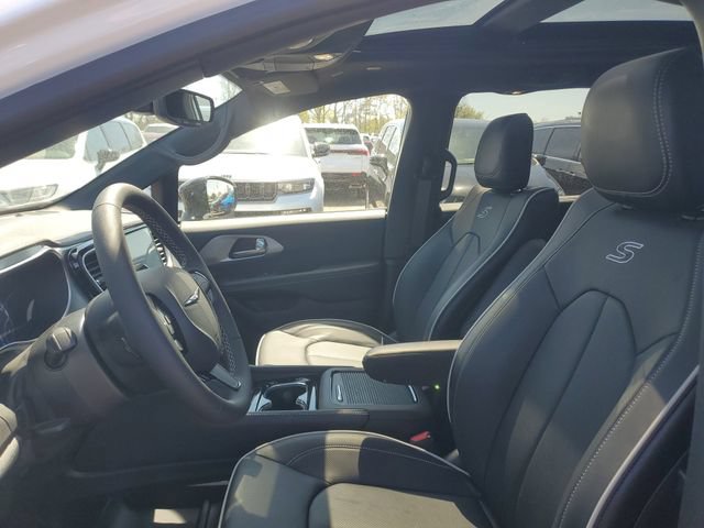 New 2026 Chrysler Pacifica Limited w/ S Appearance Package AWD/4WD image 19