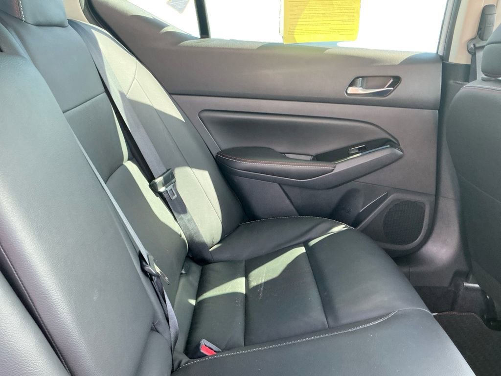 Used 2023 Nissan Altima 2.0 SR FWD image 19