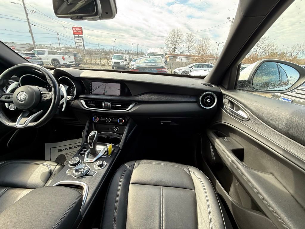 Used 2022 Alfa Romeo Stelvio Sprint AWD/4WD image 22