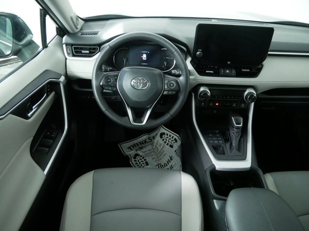 Used 2025 Toyota RAV4 XLE Premium w/ Weather Package AWD/4WD image 20