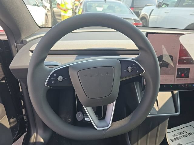 Used 2026 Tesla Model Y AWD image 7