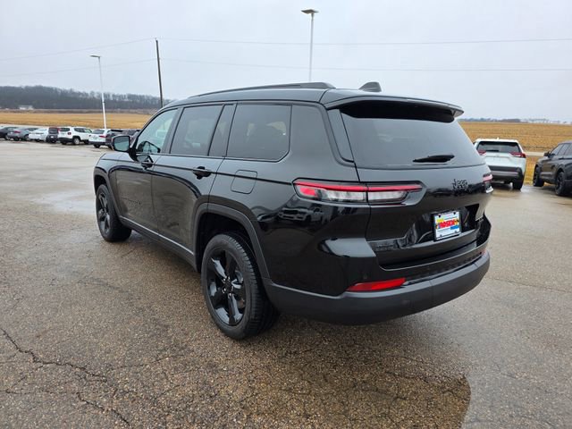 Used 2025 Jeep Grand Cherokee L Limited w/ Black Appearance Package image 30