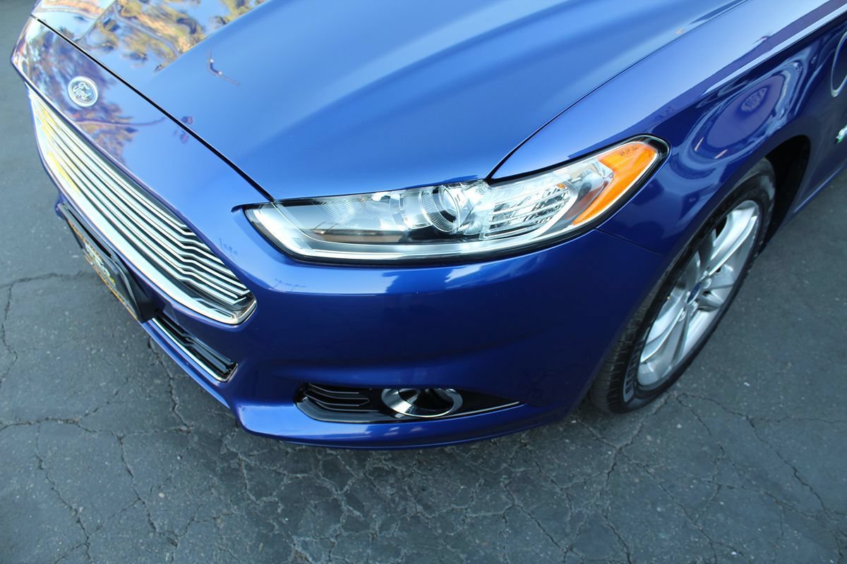 Used 2016 Ford Fusion Energi Titanium FWD image 10